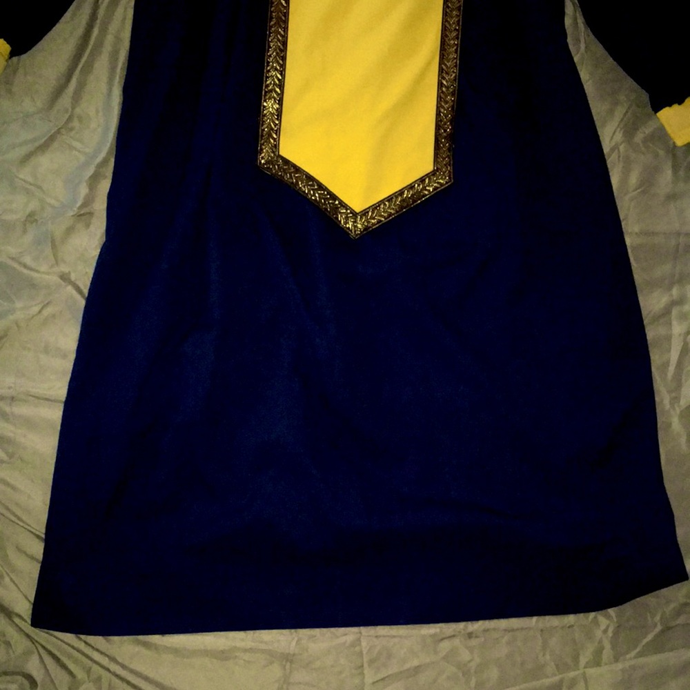 Church Style Robe - Picture 2 of 5